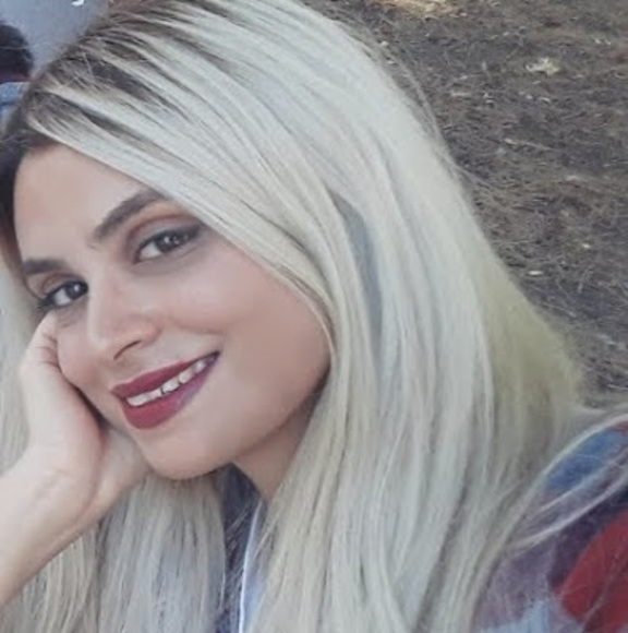 Meet your Posher, Parastoo - Picture 1 of 1